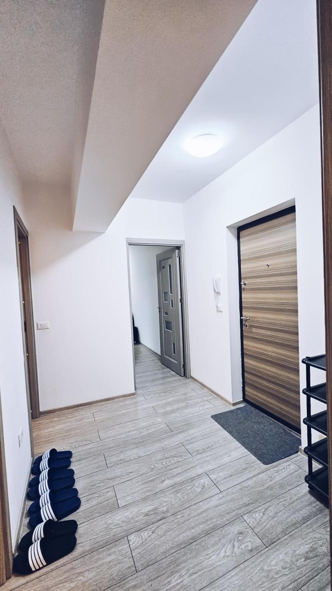 Apartament Dem Radulescu 3 Camere! Râmnicu Vâlcea Екстериор снимка