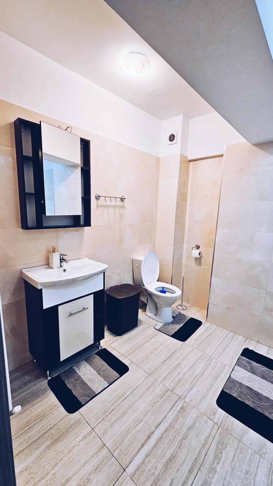 Apartament Dem Radulescu 3 Camere! Râmnicu Vâlcea Екстериор снимка